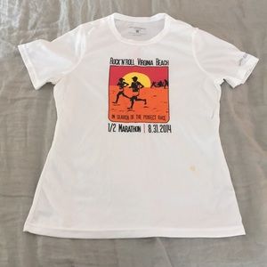 Rock n Roll Va Beach Half Marathon Brooks tech tee